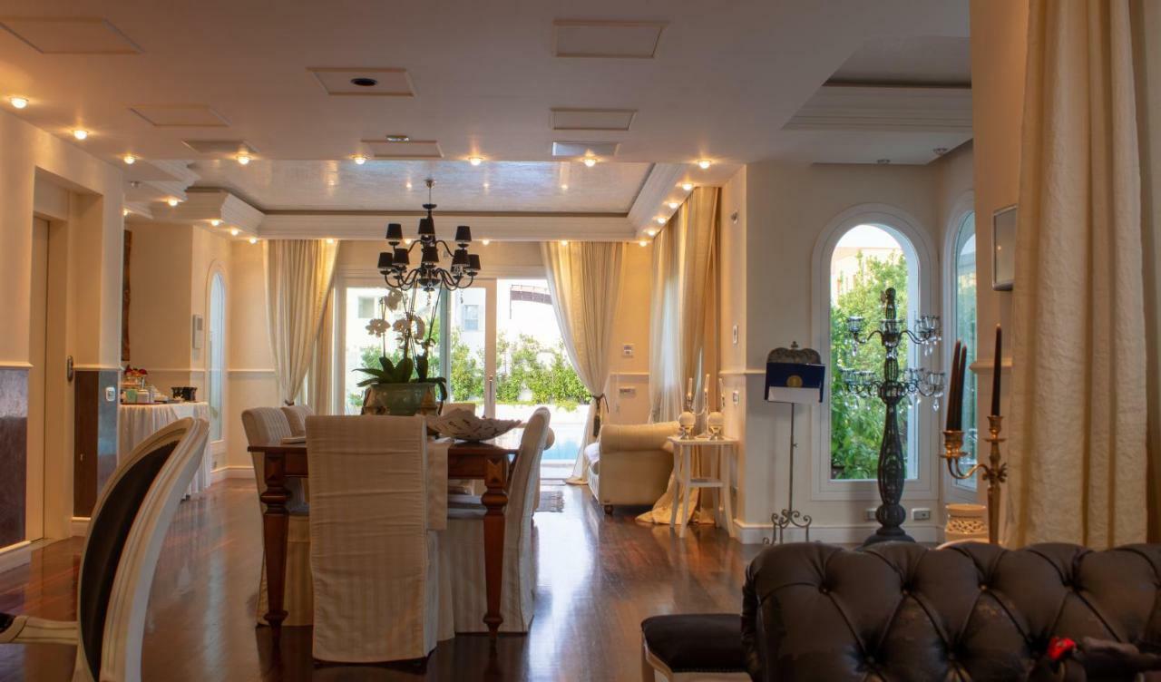 White House Luxury Hospitality Hotel Olbia Exterior photo
